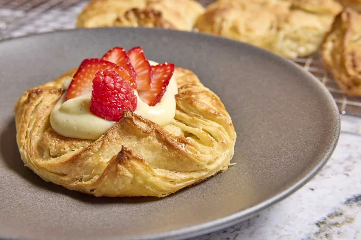 Ten jeden trik sprawia, że domowy pastel de nata w wersji XXL wychodzi idealnie - image 1