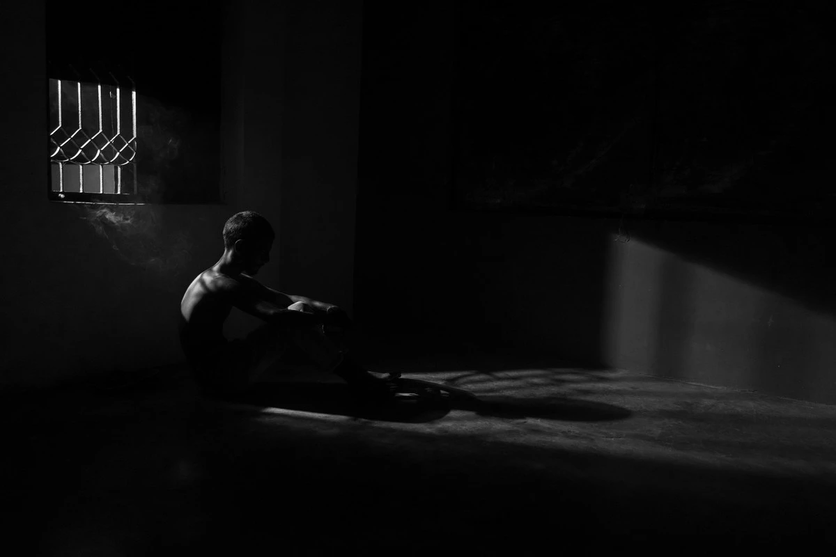 Dlaczego brak prądu niszczy psychikę? 45 tysięcy Polaków w pułapce - image 1