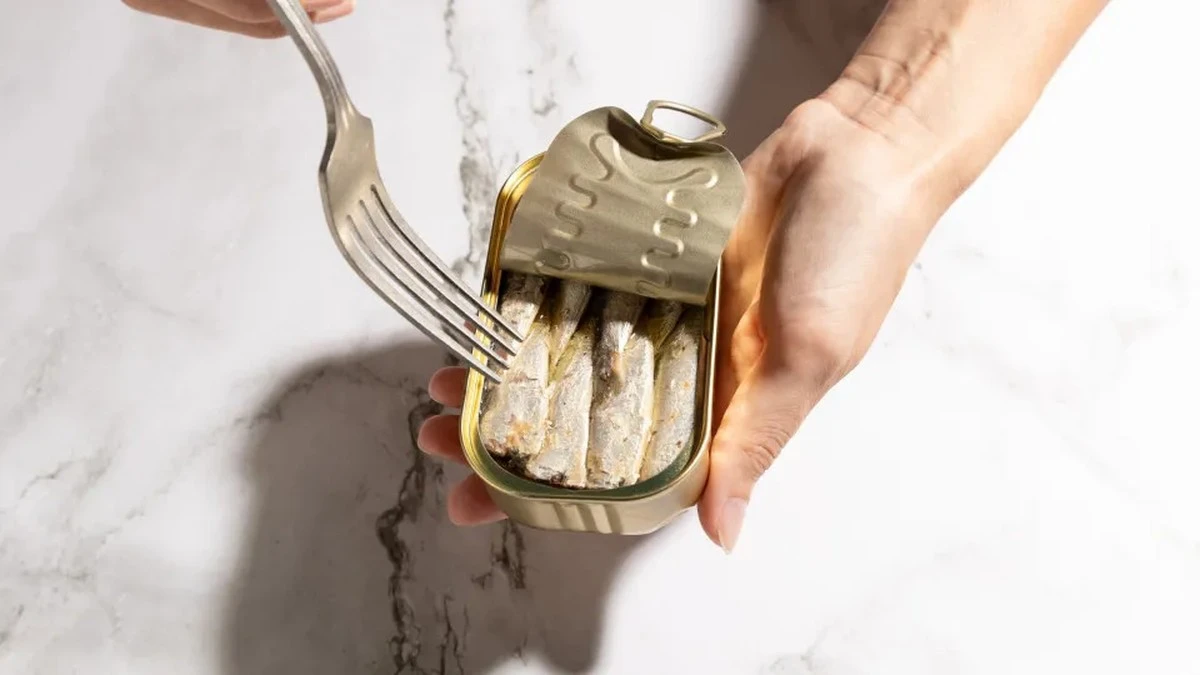 Dlaczego nie powinieneś wyrzucać ości z puszkowanych sardynek