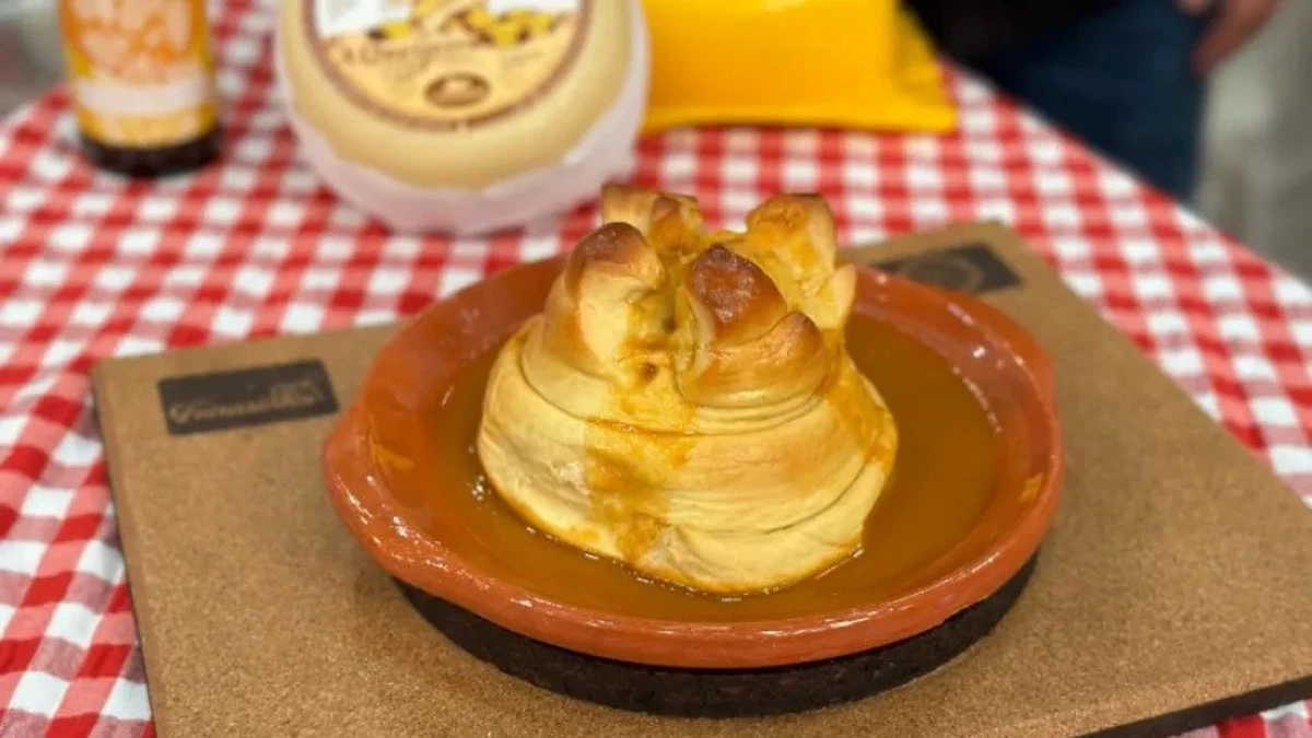 Dlaczego ta wersja francesinha z chlebem regueifa zmienia zasady gry