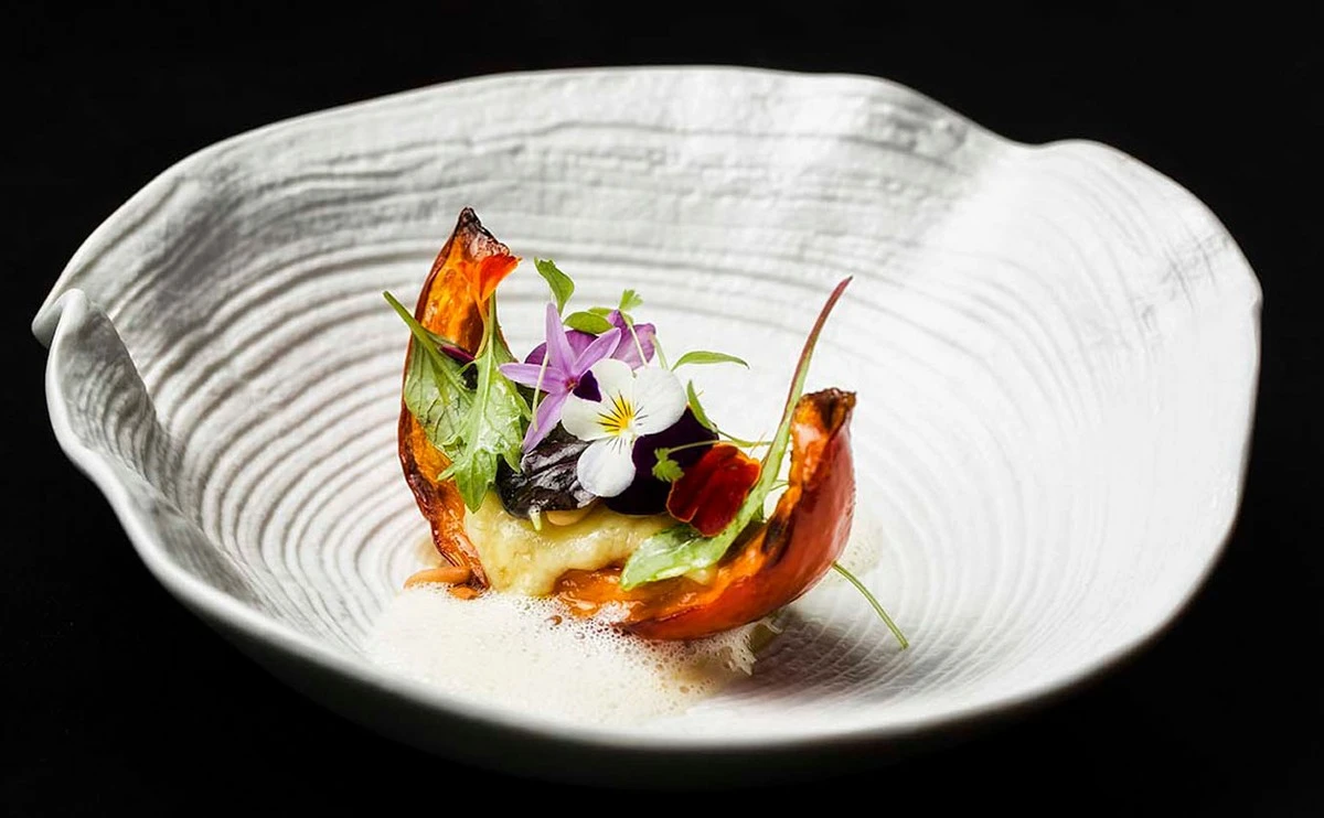 terestauracjeto-extra-1.webp Te restauracje to nowe kulinarne objawienia Portugalii według Przewodnika Repsol - image 1