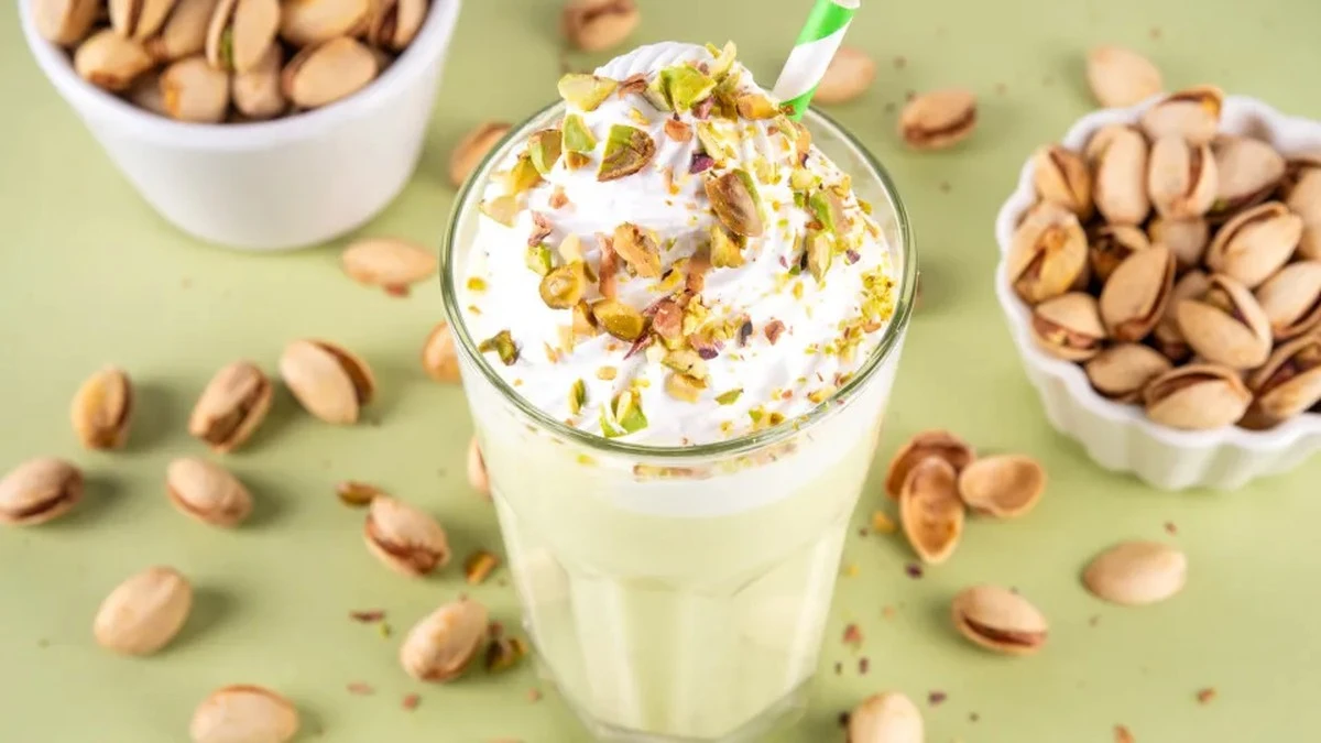 Cztery napoje roślinne, które mają więcej sensu niż tradycyjne mleko