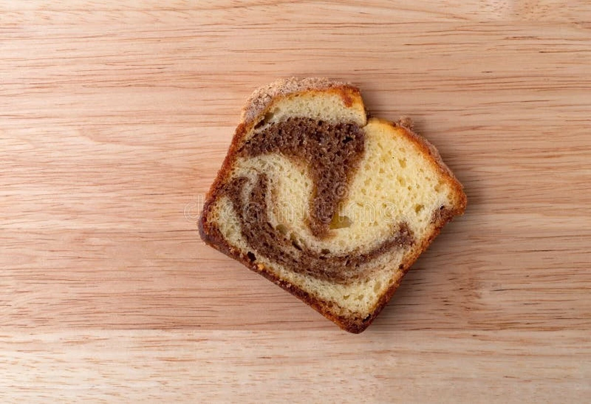 Dlaczego do klasycznego ciasta marmurkowego warto dodać łyżkę kakao właśnie w ten sposób - image 1