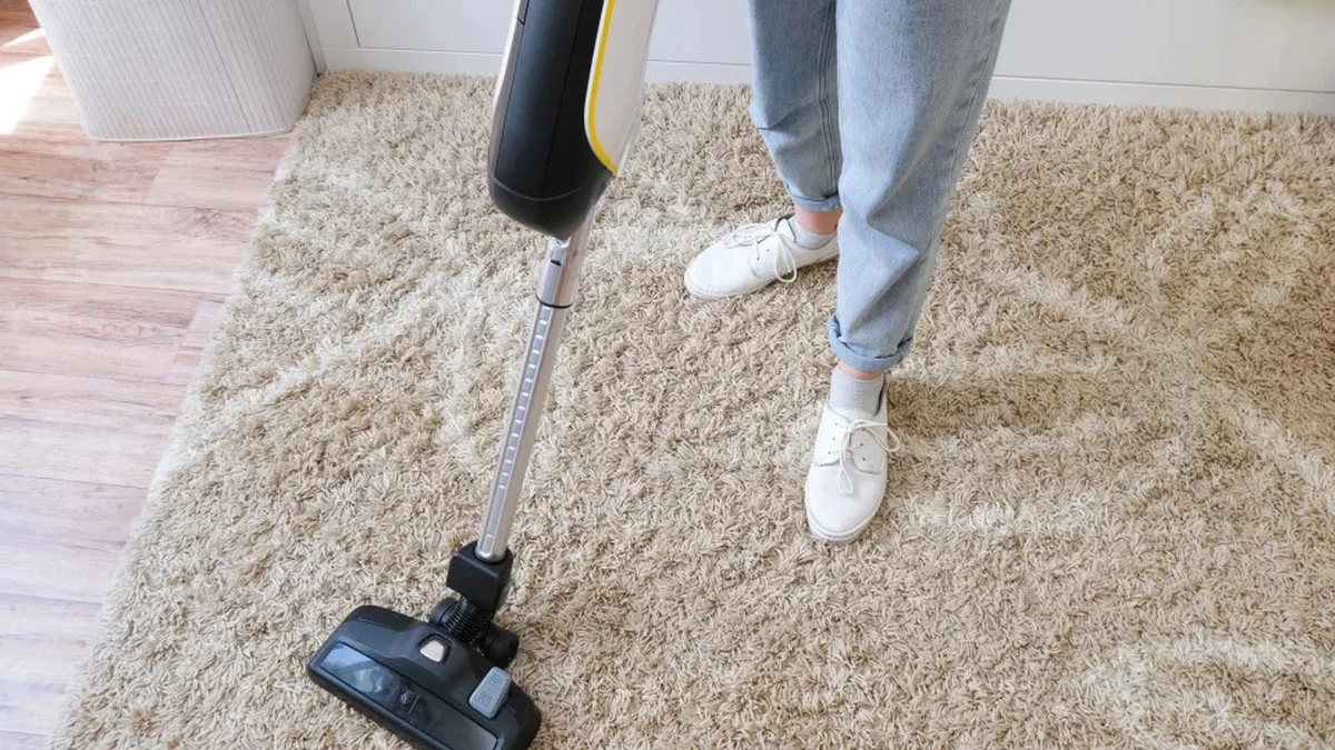 Dlaczego pionowy odkurzacz traci moc i jak to naprawić w 4 prostych krokach