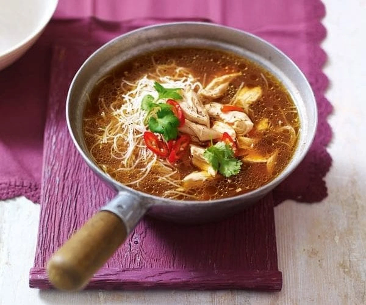 dlaczegodoswiad-extra-1.webp Dlaczego doświadczone gospodynie zawsze dodają gałązkę mięty do rosołu - image 1