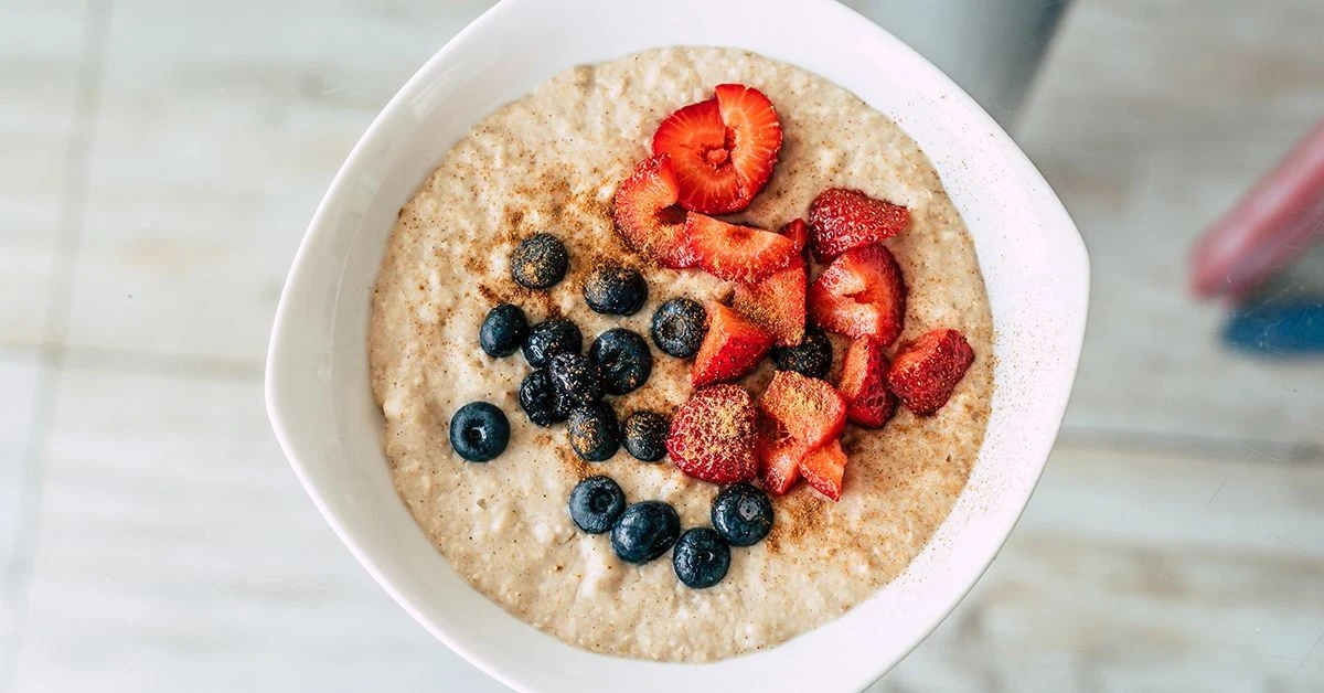 dlaczegoowsiank-extra-1.webp Dlaczego owsianka nie działa? 4 błędy, przez które waga stoi w miejscu - image 1