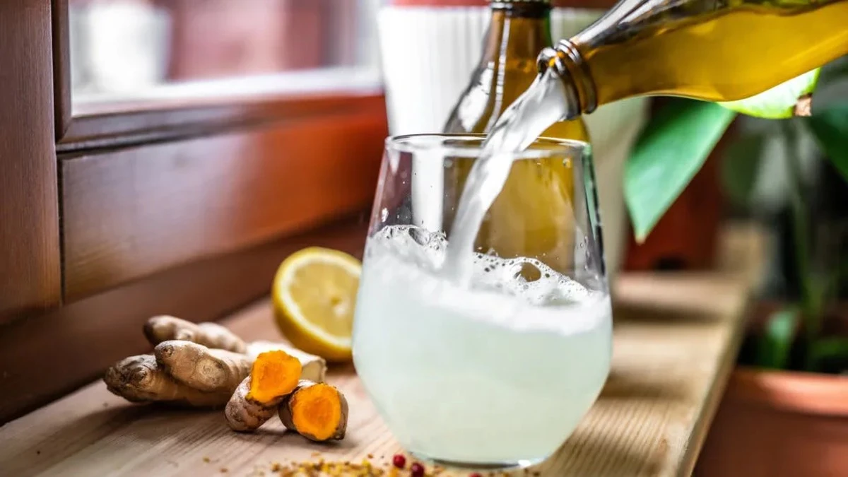Dlaczego kefir i kombucha to nie to samo – co mówi dietetyk