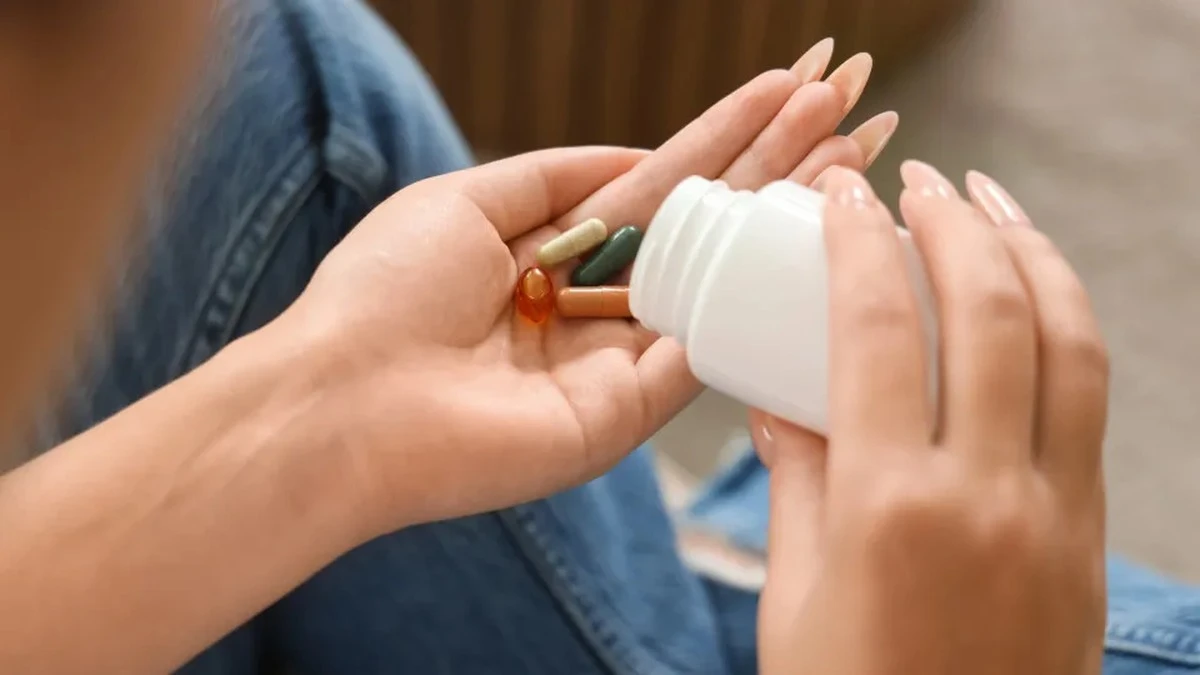 Dwa popularne suplementy, które mogą obciążać twoją wątrobę