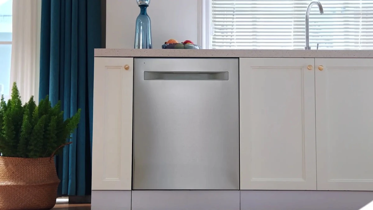 dlaczegowartona-extra-1.webp Dlaczego warto nacisnąć tę małą dźwignię w koszyku zmywarki - image 1