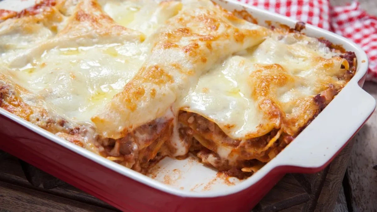 Dlaczego doświadczeni kucharze pieką czosnek w całości, zamiast go smażyć