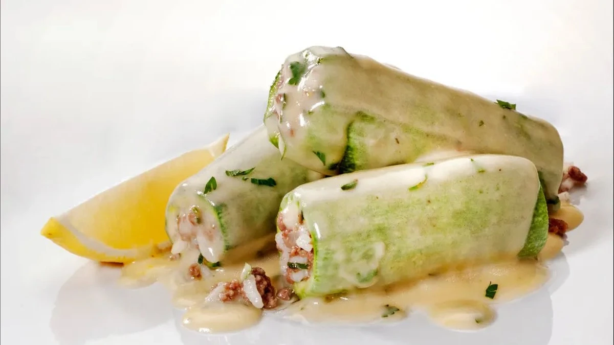 Dlaczego warto zamienić tradycyjny makaron na cukinię w domowych cannelloni