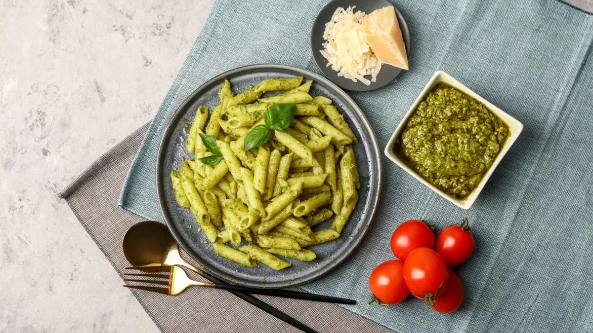 Dlaczego szefowie kuchni dodają miętę polej do pesto