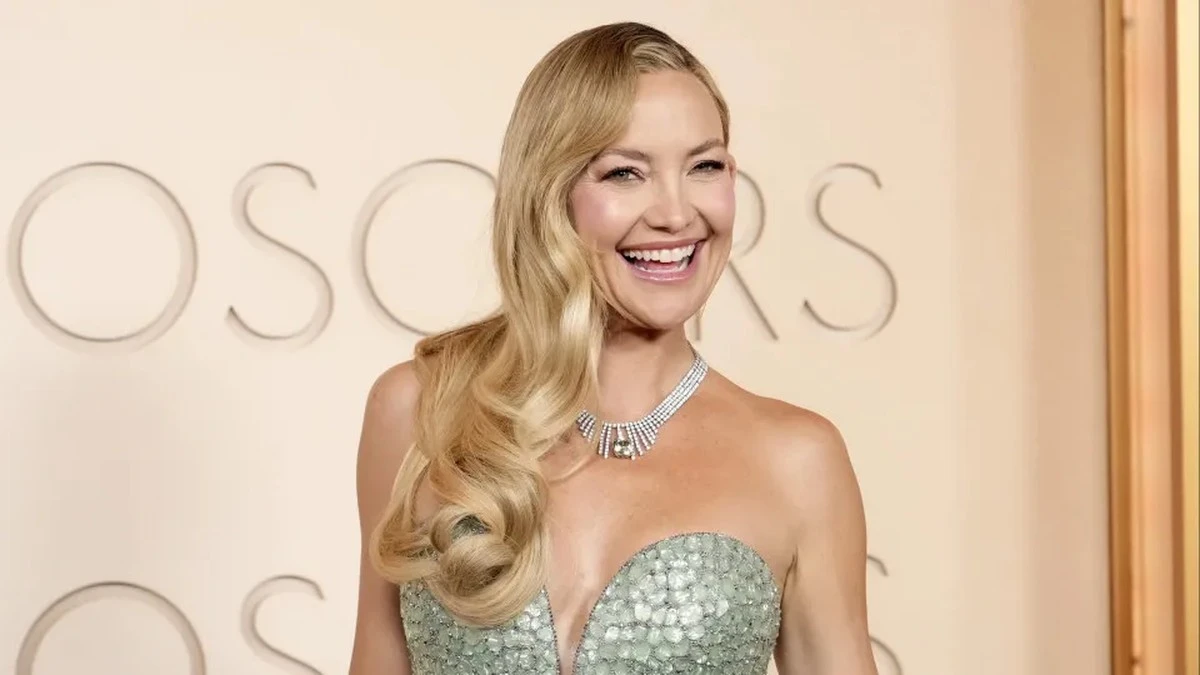 Dlaczego gwiazdy Oscarów przestały używać lokówek? Ten trik z TikToka podbija czerwone dywany