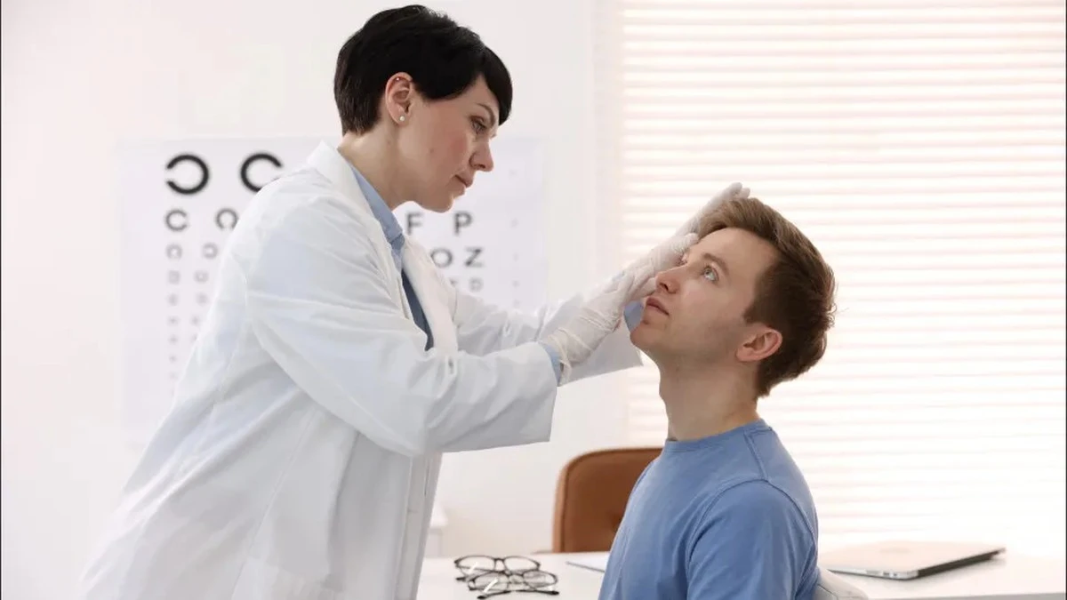 Trzy codzienne nawyki, które niszczą twój wzrok szybciej niż myślisz