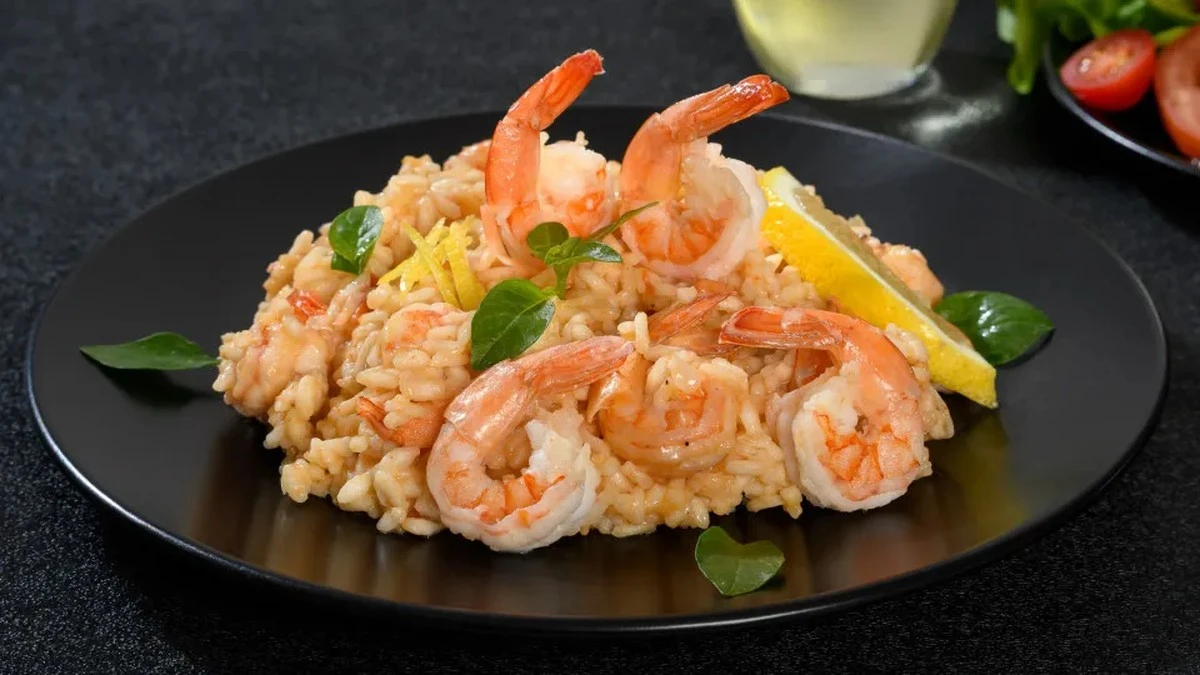 Dlaczego szefowie kuchni dodają szczyptę limonki do krewetek w risotto