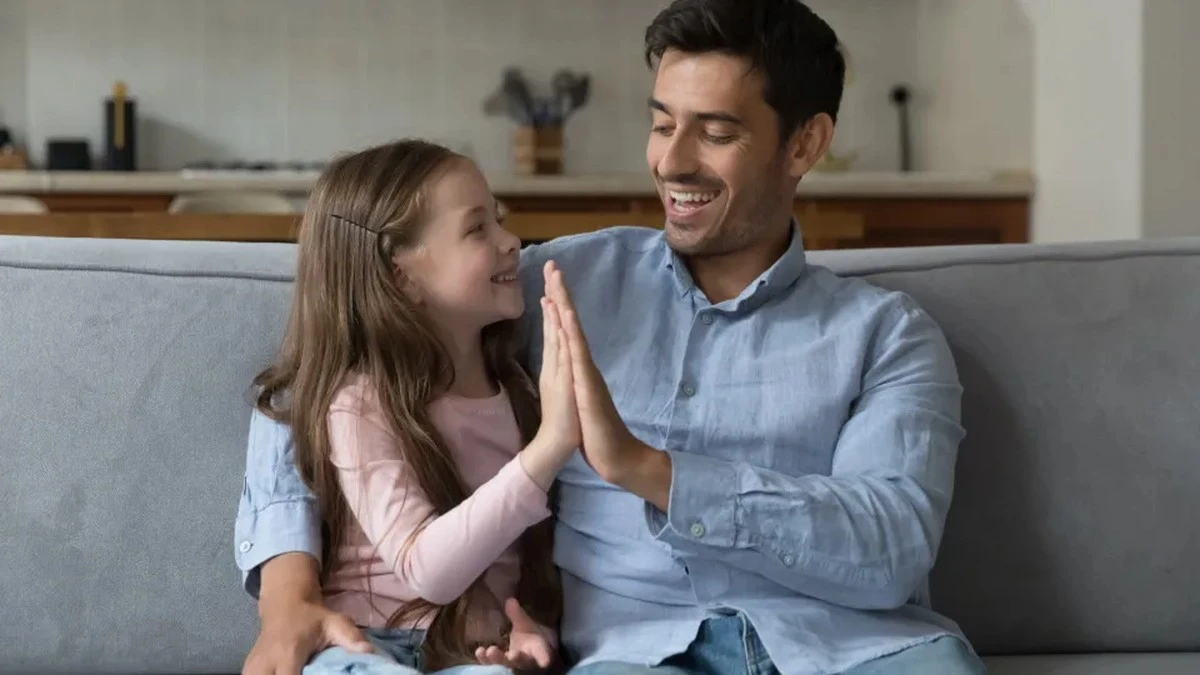 Dlaczego chwalenie za talent to błąd? Psychologowie wskazują habyt, który zwiększa IQ dziecka