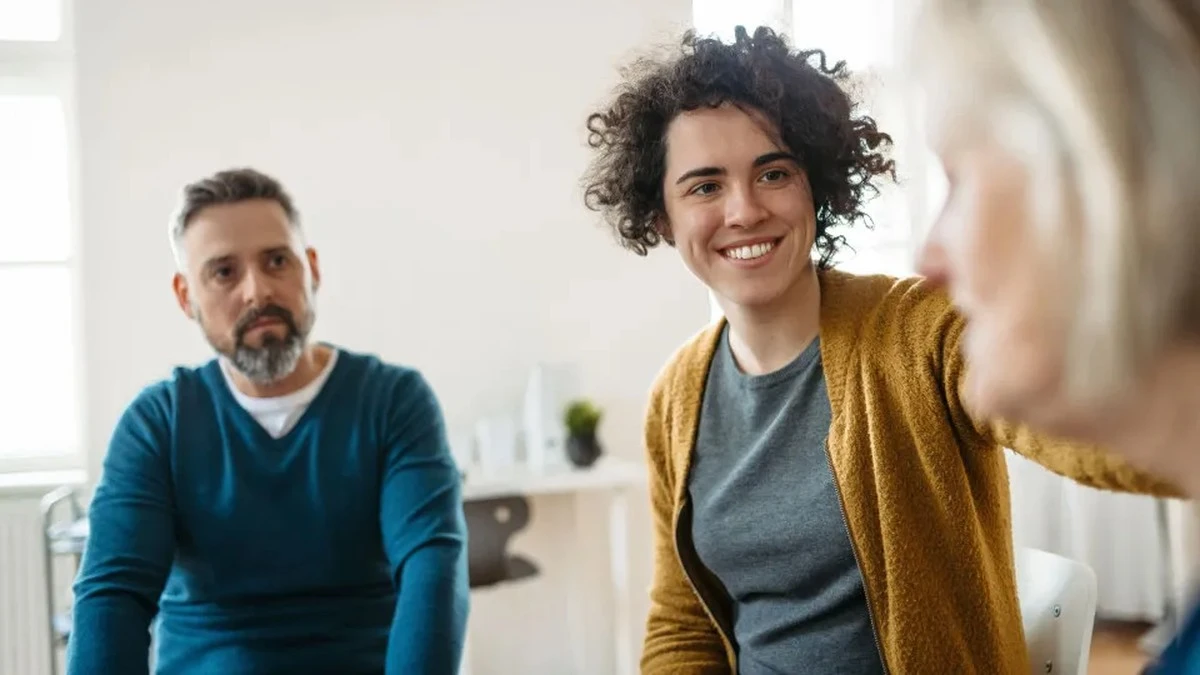 Dlaczego kobiety lepiej czytają emocje niż mężczyźni i co na ten temat mówi nauka