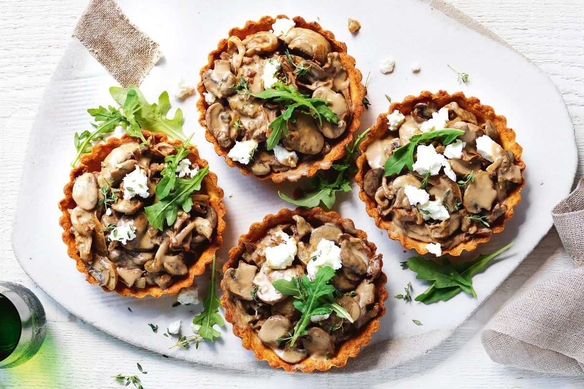 Dlaczego ser Tzfat i pieczarki to duet idealny? Przepis na kolacz - image 1