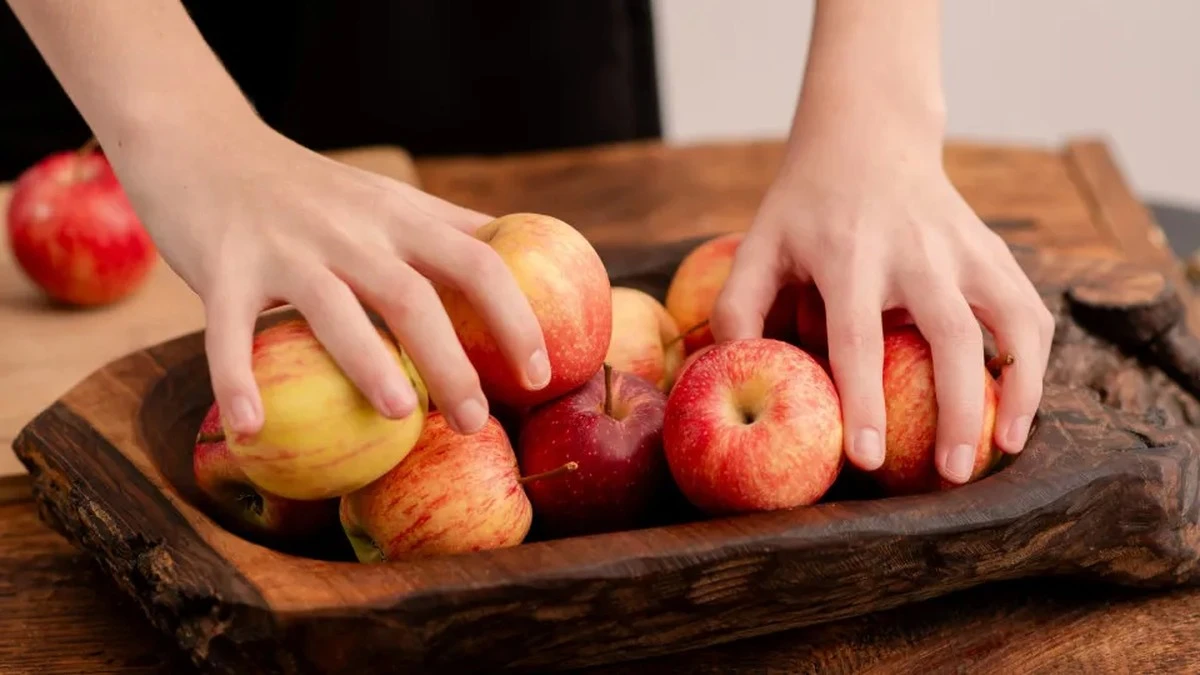Co się stanie, gdy zaczniesz codziennie jeść jedno jabłko