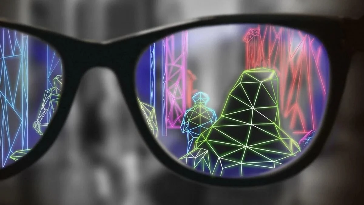 Dlaczego okulary Ray-Ban mogą wkrótce rozpoznawać twarze przechodniów na ulicy