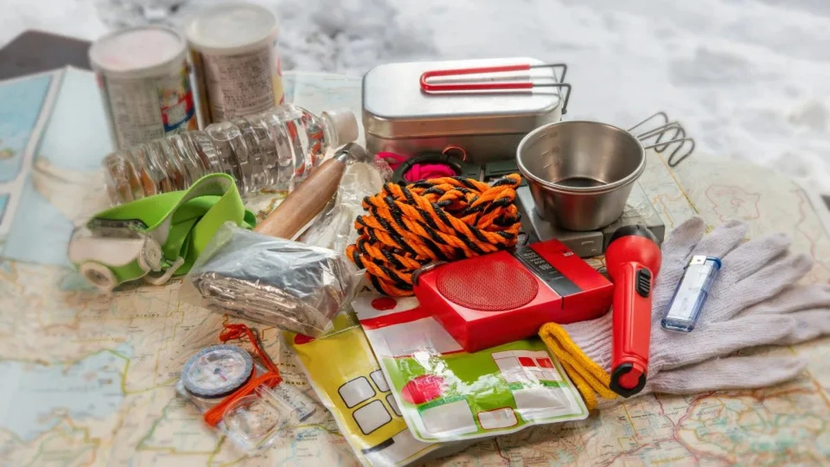 Dlaczego warto trzymać kilka worków na śmieci w szafce nocnej