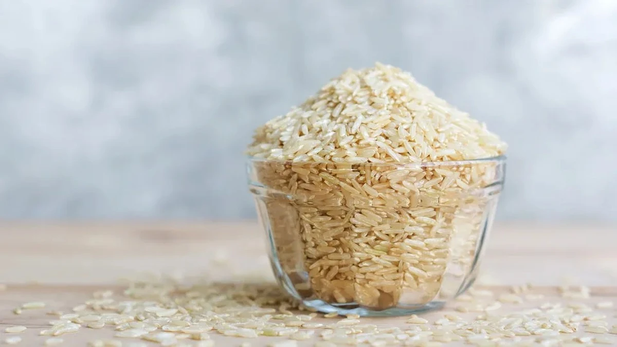 Dlaczego Jamie Oliver zawsze używa durszlaka do gotowania ryżu