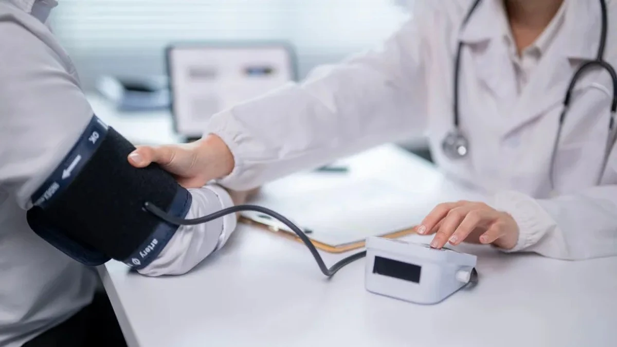 Dlaczego samo odstawienie soli nie działa? Kardiochirurg o tym, co naprawdę podnosi ciśnienie