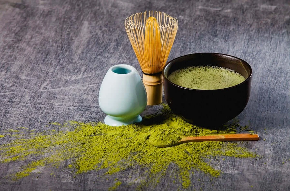 Dlaczego warto zamienić poranną kawę na ten jeden zielony napój - image 1