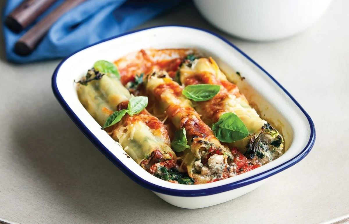Dlaczego warto zamienić tradycyjny makaron na cukinię w domowych cannelloni - image 1