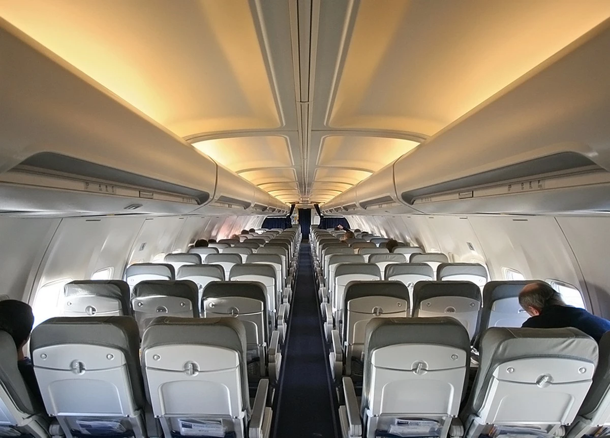 Dlaczego zmiana miejsca w samolocie to zły pomysł - image 1