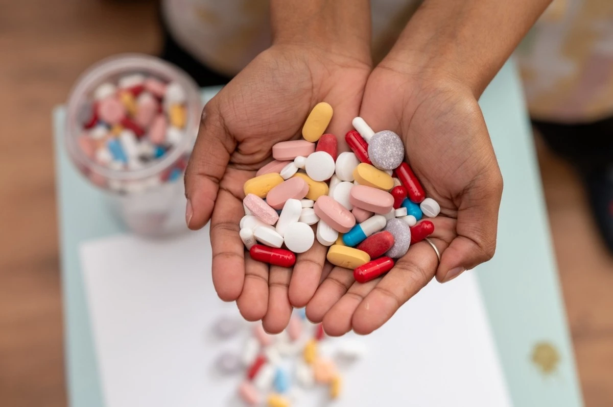 Dlaczego warto łączyć paracetamol z ibuprofenem podczas choroby - image 1